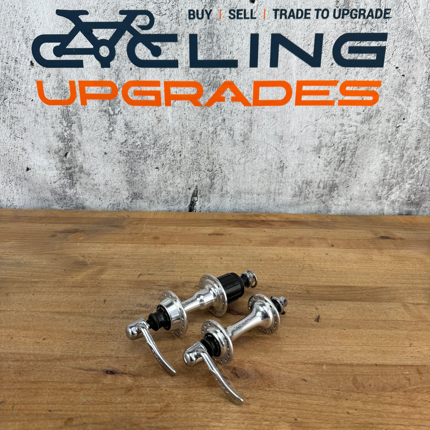 Light Use! Shimano Dura Ace WH-7400 28/28h 100/126mm Hub Set w/ Skewers