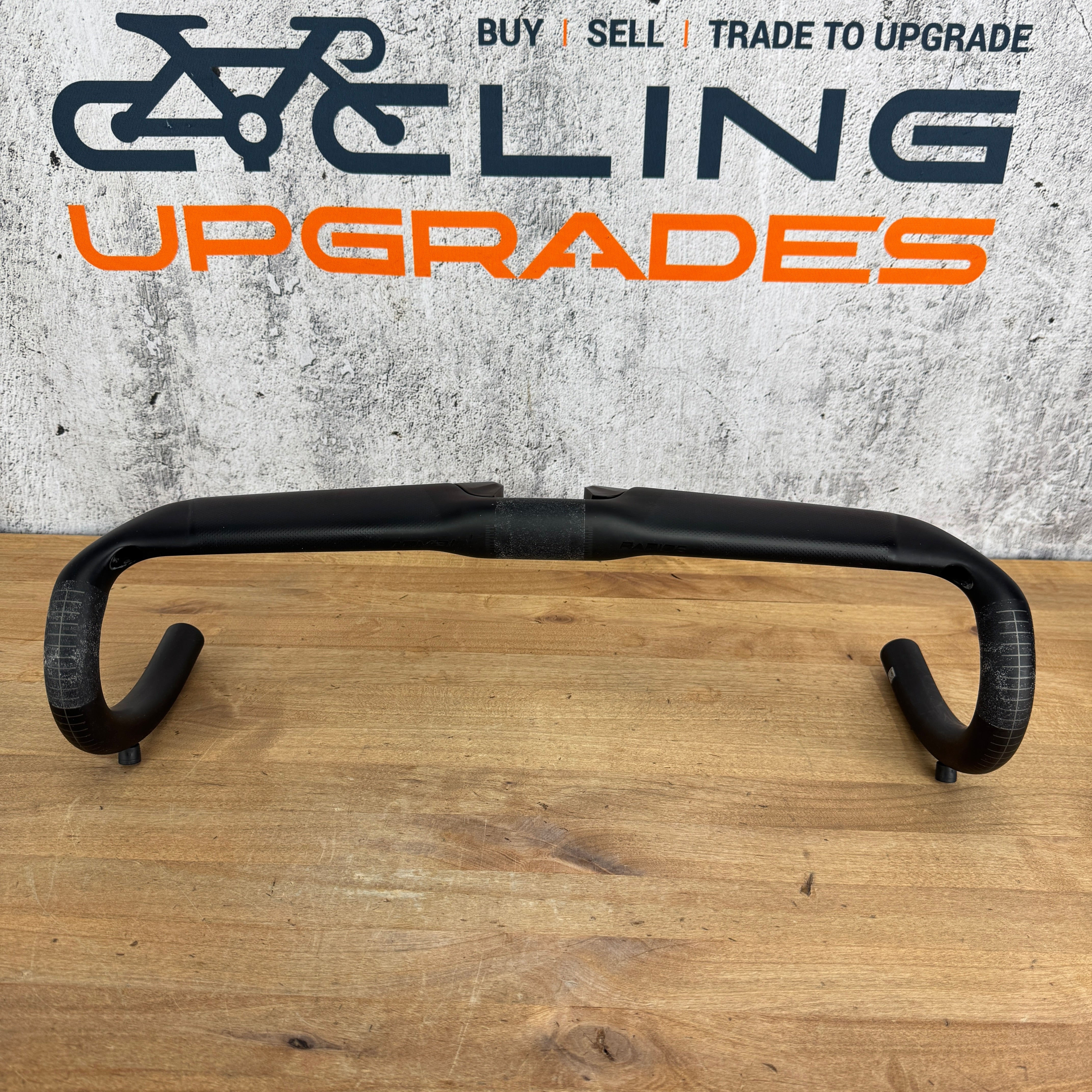 Low Mile! Roval Rapide Carbon 31.8mm 44cm Handlebar Internal