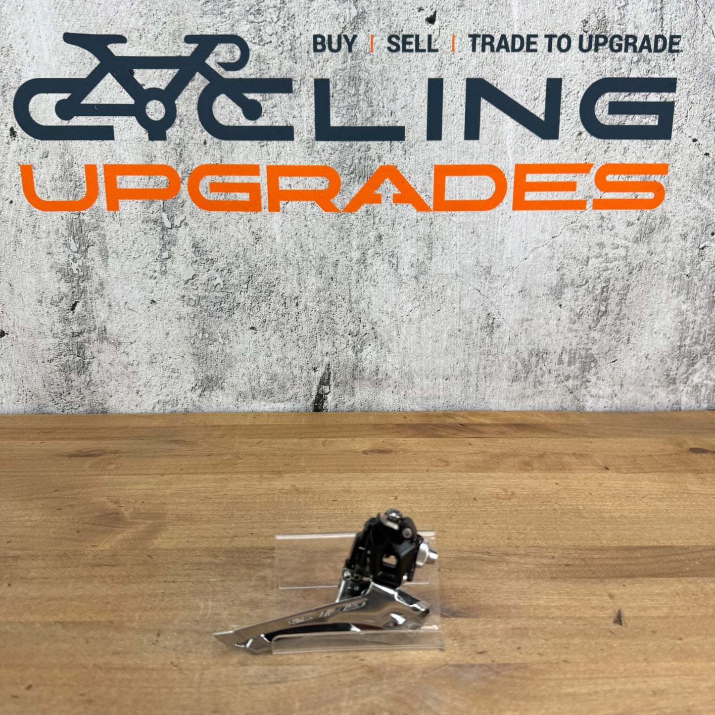 Shimano 105 FD-R7000 11-Speed Mechcanical Front Derailleur 92g