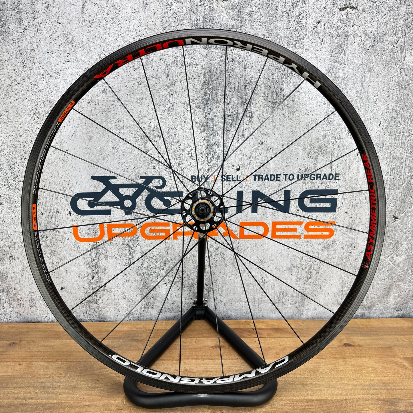 Campagnolo Hyperon Ultra Quick Release Clincher Rim Brake Carbon Wheelset 1368g