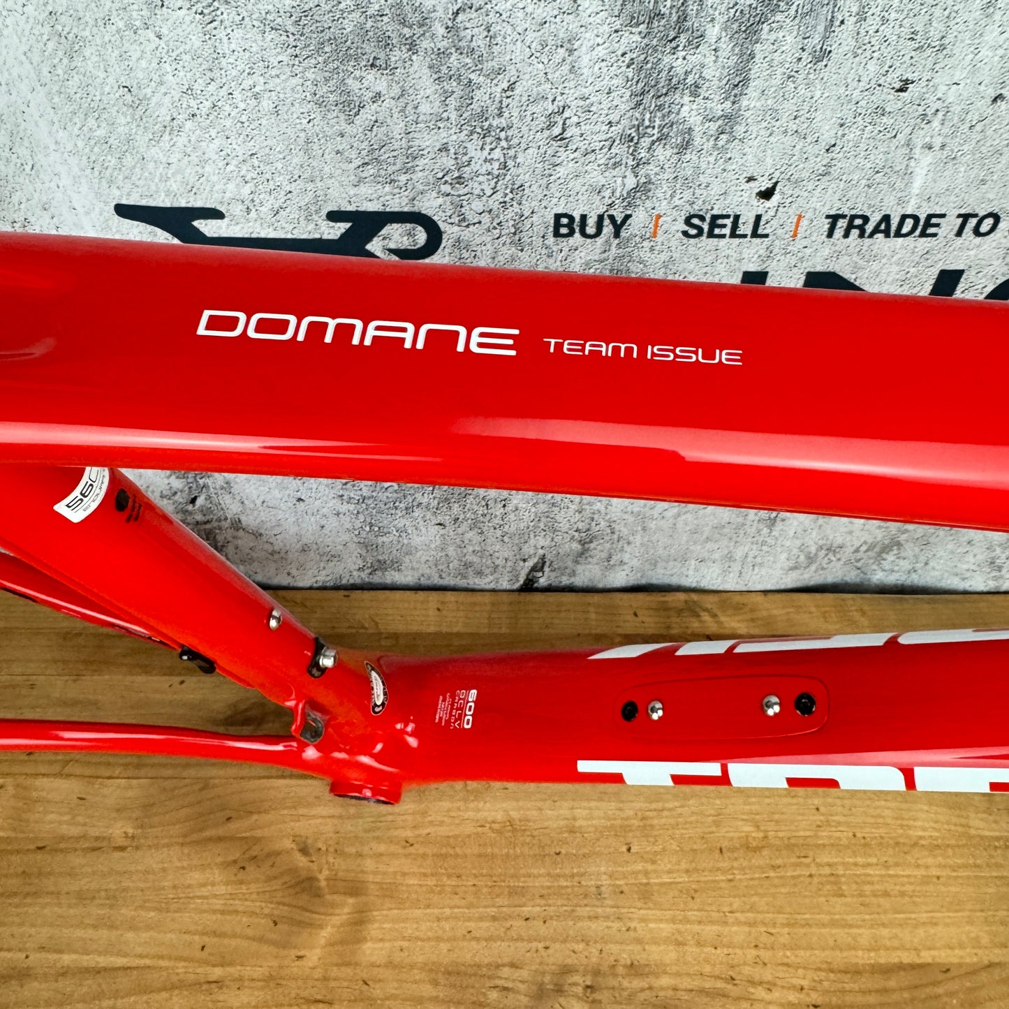 2019 Trek Domane SLR Team Issue 56cm Carbon Disc Frameset 700c 1855g