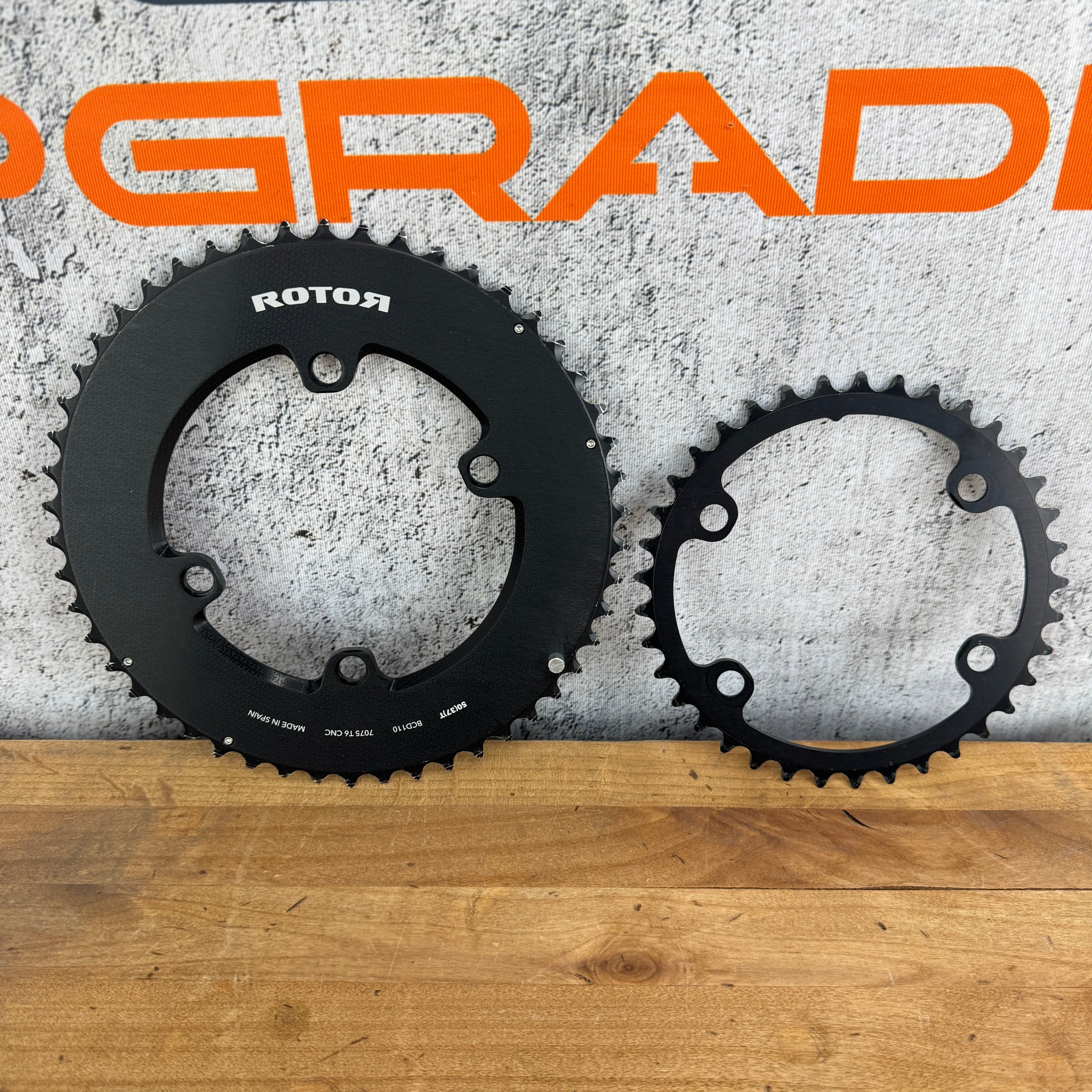 ROTOR ROUND CHAINRINGS 39T BCD110mm（Stone Bike Round Double