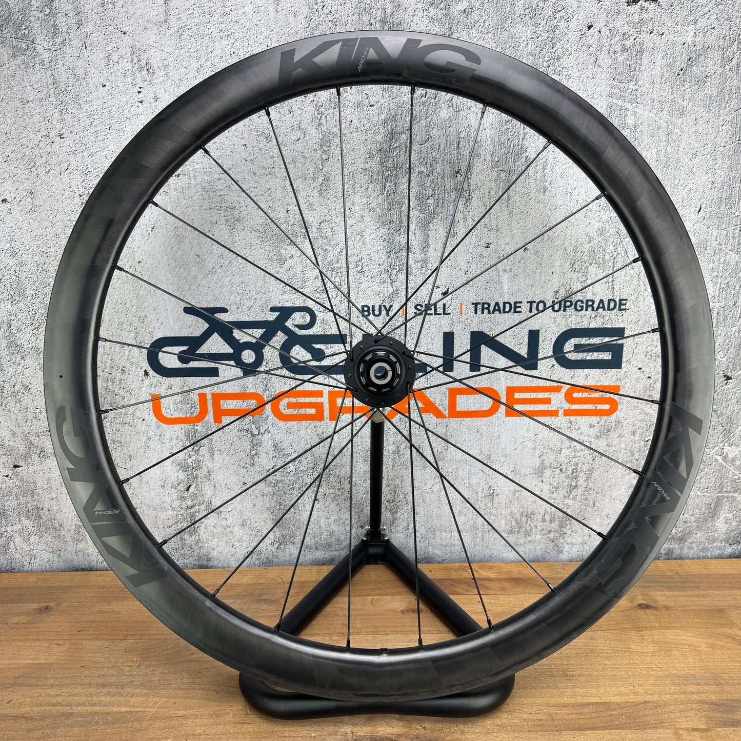 Chris King ARD44 R45D Matte Black Disc Brake Carbon Tubeless Wheelset 1600g