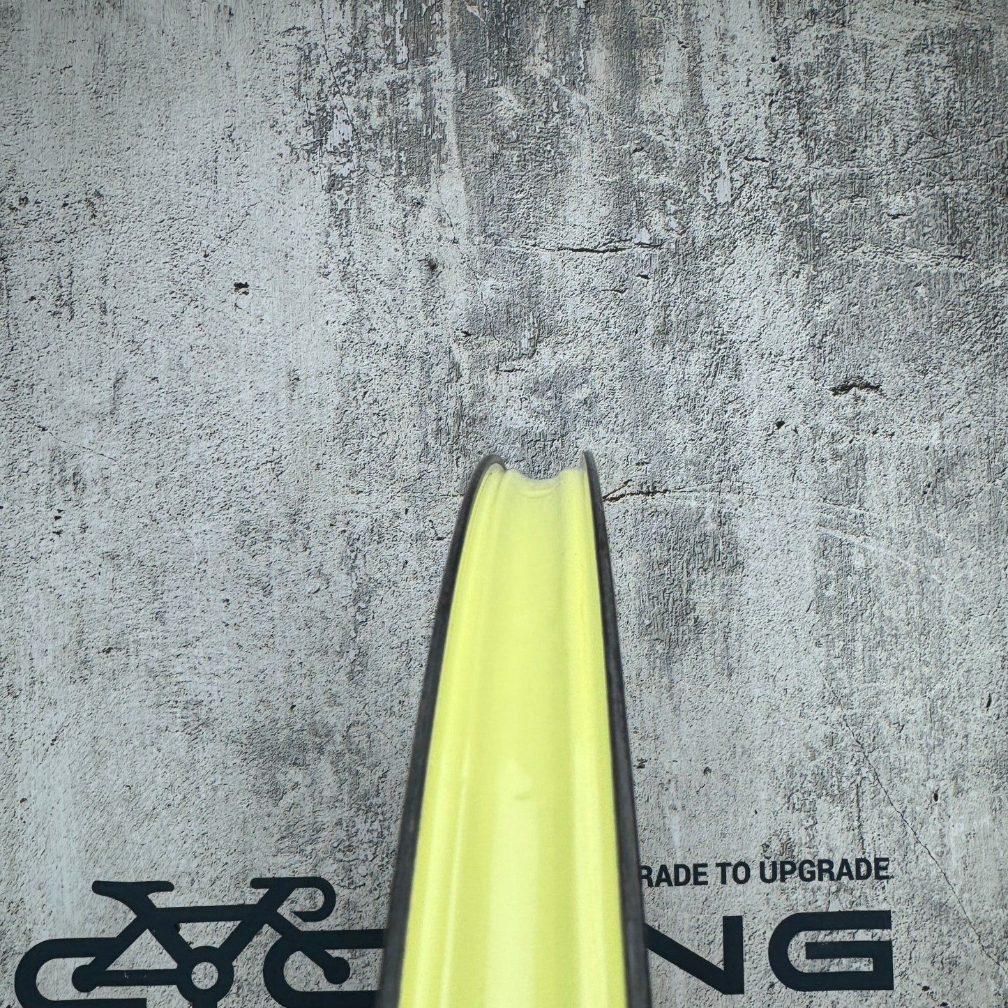 Chris King ARD44 R45D Matte Black Disc Brake Carbon Tubeless Wheelset 1600g