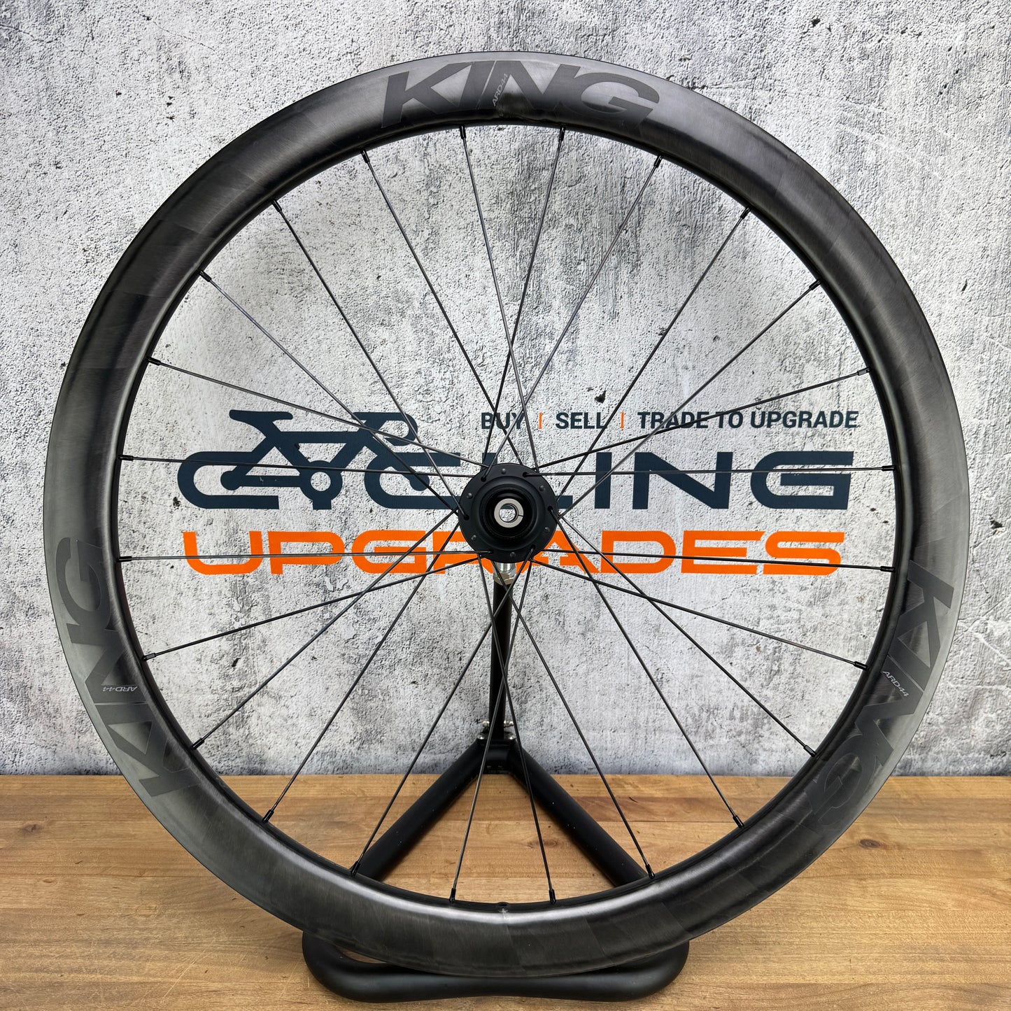 Chris King ARD44 R45D Matte Black Disc Brake Carbon Tubeless Wheelset 1600g