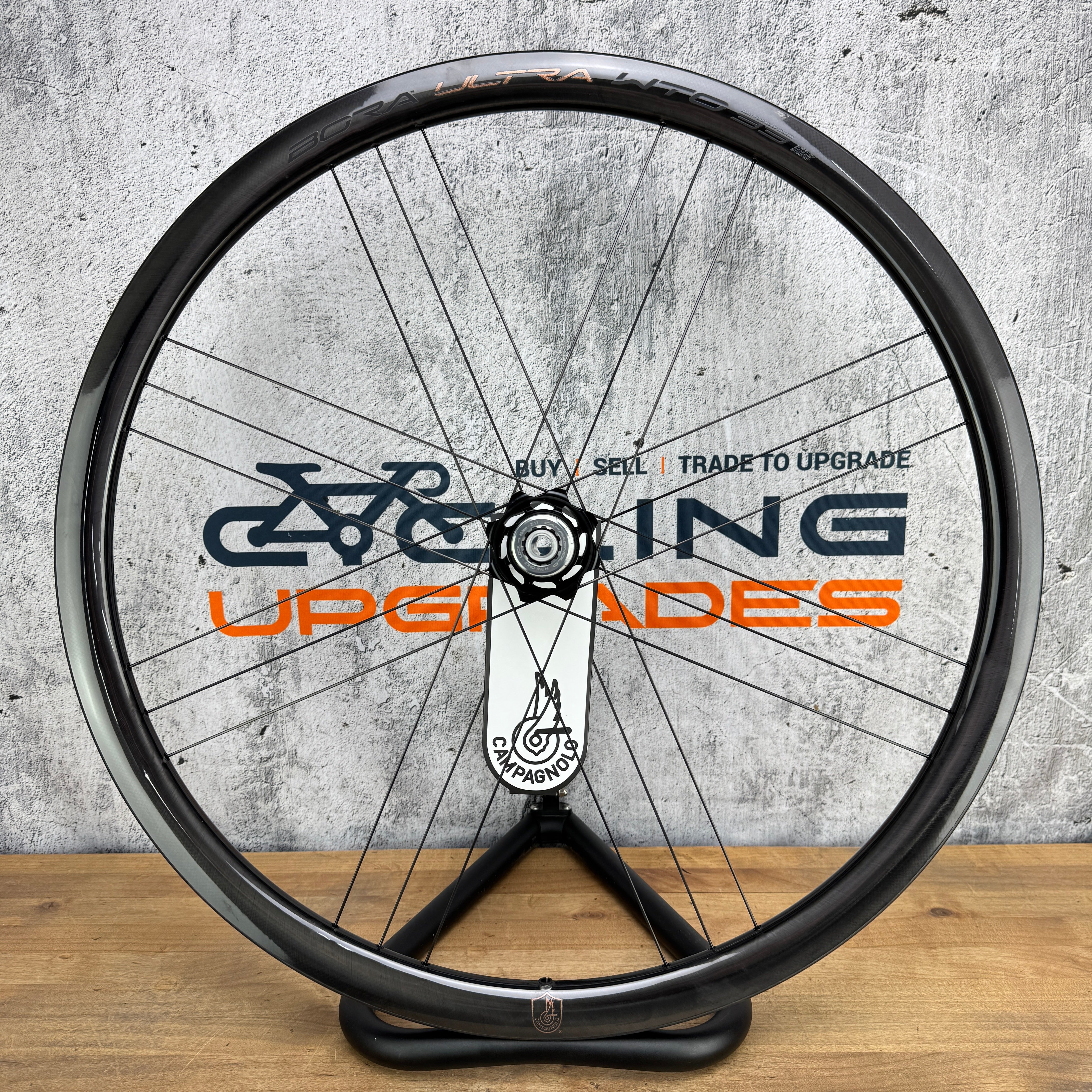 【整備済美品】CAMPAGNOLO BORA ULTRA WTO 33 DB 整備済美品】CAMPAGNOLO BORA ULTRA WTO 33 DB - メルカリ