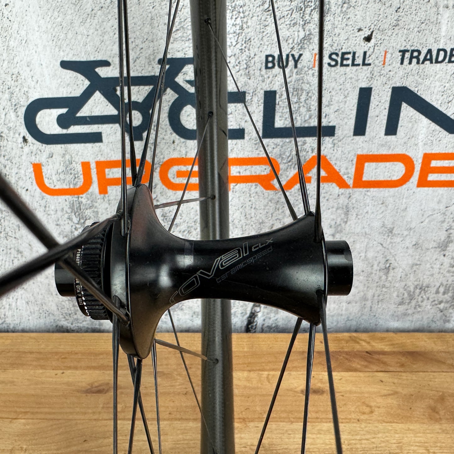 Low Mile! Roval CLX 64 Rapide Carbon Tubeless Disc Wheelset 700c 1630g