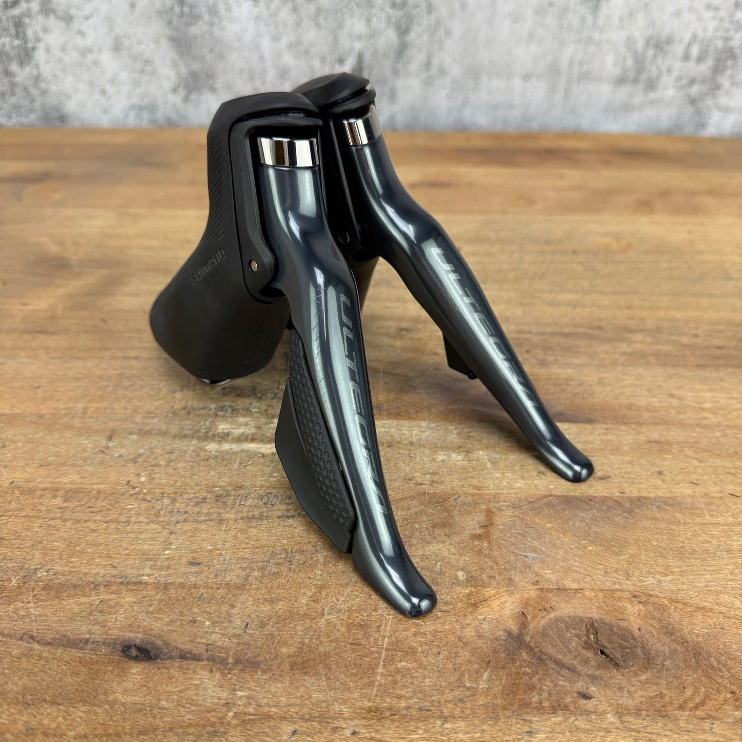 Low Mile! Shimano Ultegra ST-R8150 Di2 Electronic 12-Speed Rim Brake Shifters