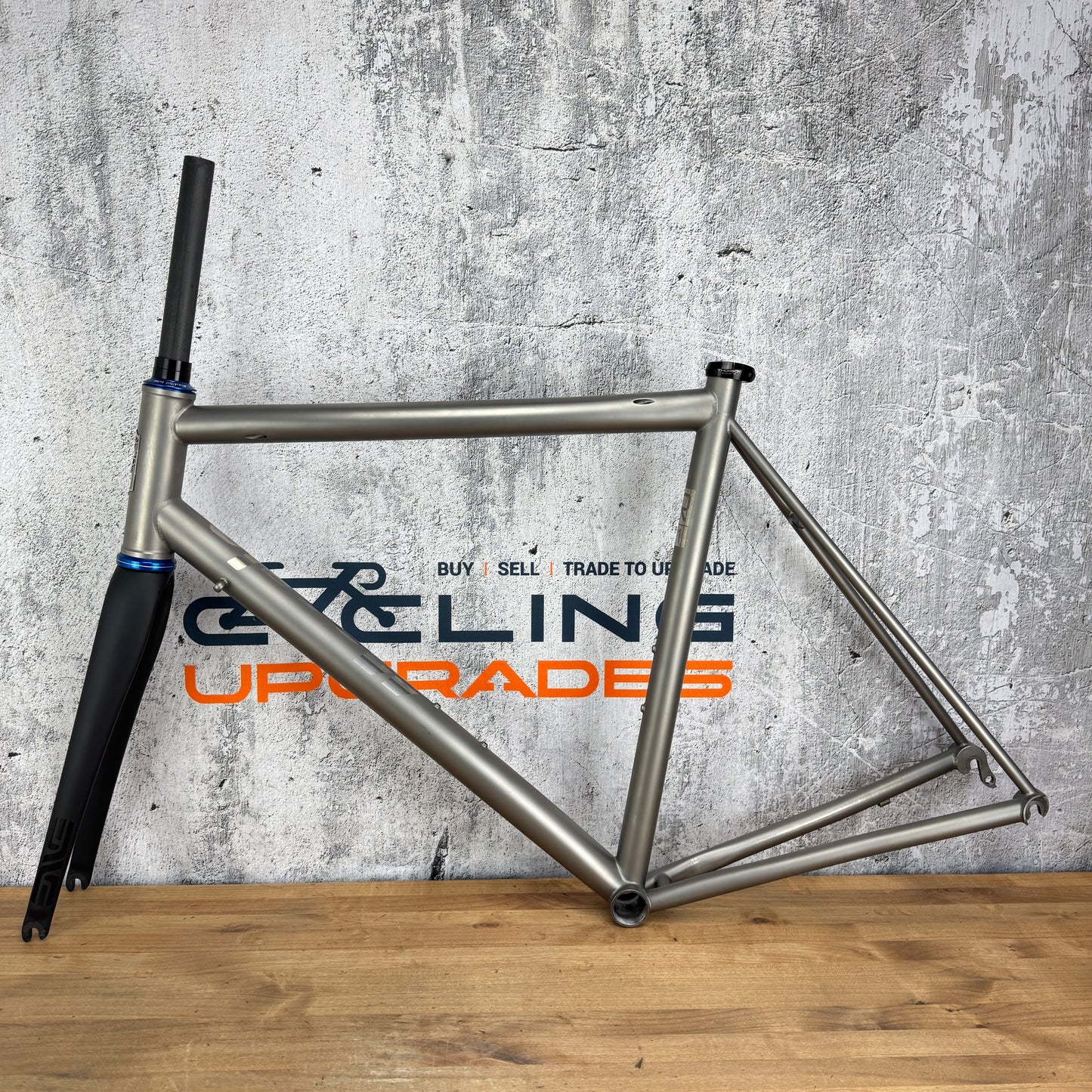 Low Mile! 2019 Mosaic RT-1 56cm Titanium Rim Brake Enve Carbon Fork Frameset