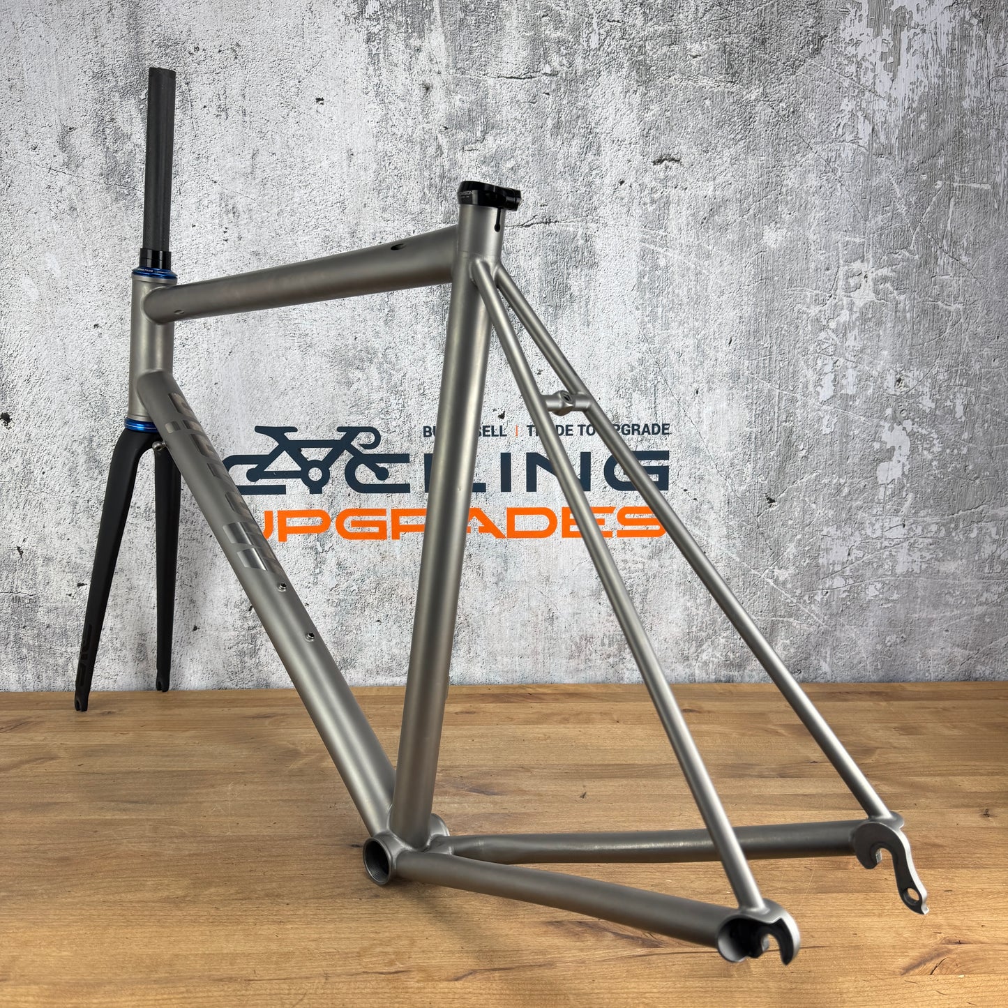 Low Mile! 2019 Mosaic RT-1 56cm Titanium Rim Brake Enve Carbon Fork Frameset