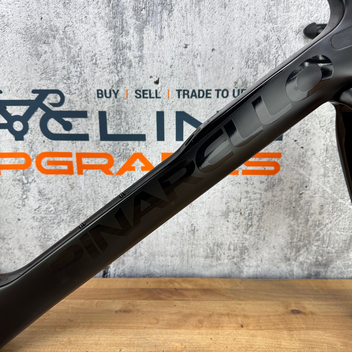 Pinarello Dogma F10 55cm Carbon Rim Brake Road Bike Frameset 700c 2050g