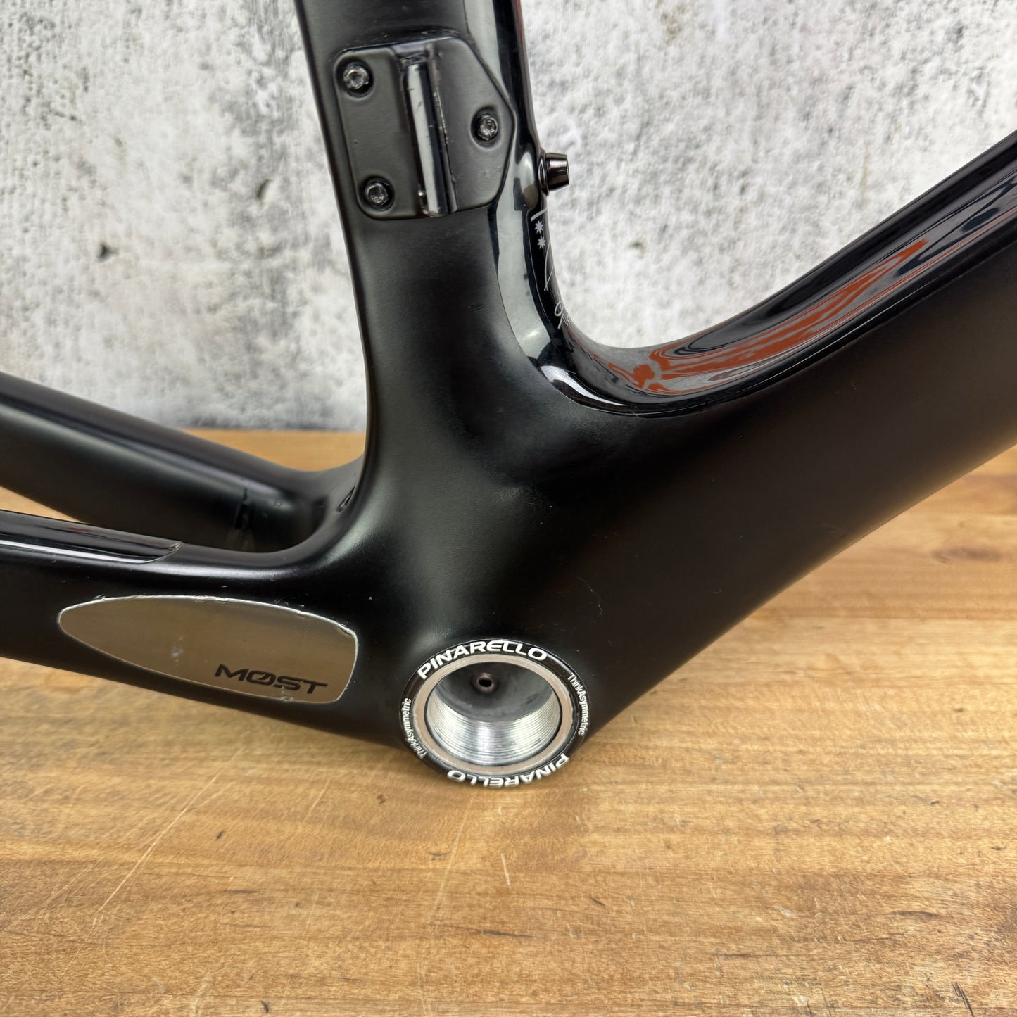 Pinarello Dogma F10 55cm Carbon Rim Brake Road Bike Frameset 700c 2050g