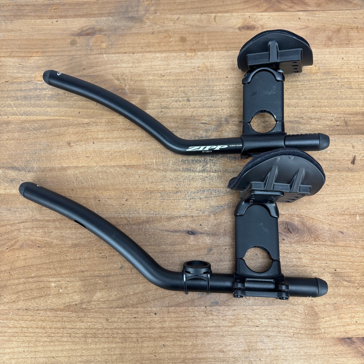 Zipp Vulka TT/Triathlon Clip-On Aero Extensions + Arm Pads for 31.8mm Handlebar