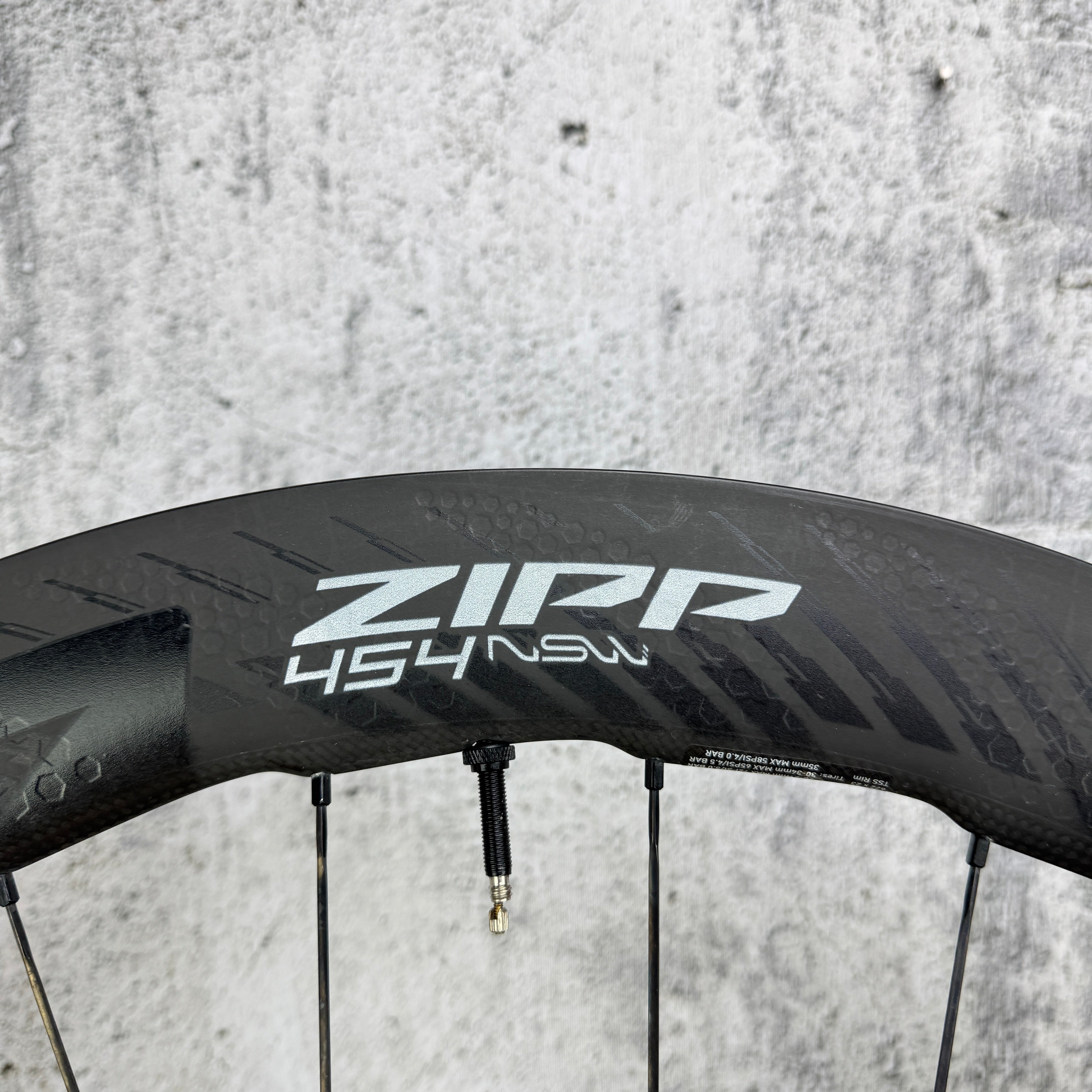 New! 2025 Zipp 454 NSW ZR1 SL Ceramic Tubeless Hookless Wheelset