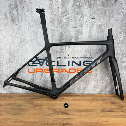Light Use! 2023 Giant TCR Advanced SL Medium Carbon Bike Frameset 700c 1548g