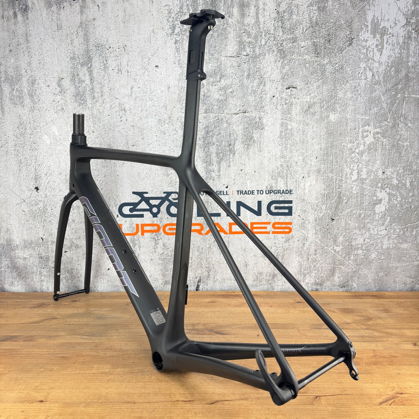 Light Use! 2023 Giant TCR Advanced SL Medium Carbon Bike Frameset 700c 1548g