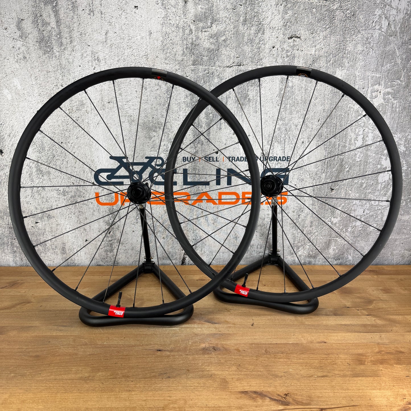 Low Mile! Reserve Santa Cruz 25|GR Carbon Tubeless Disc Wheelset 650b 1359g