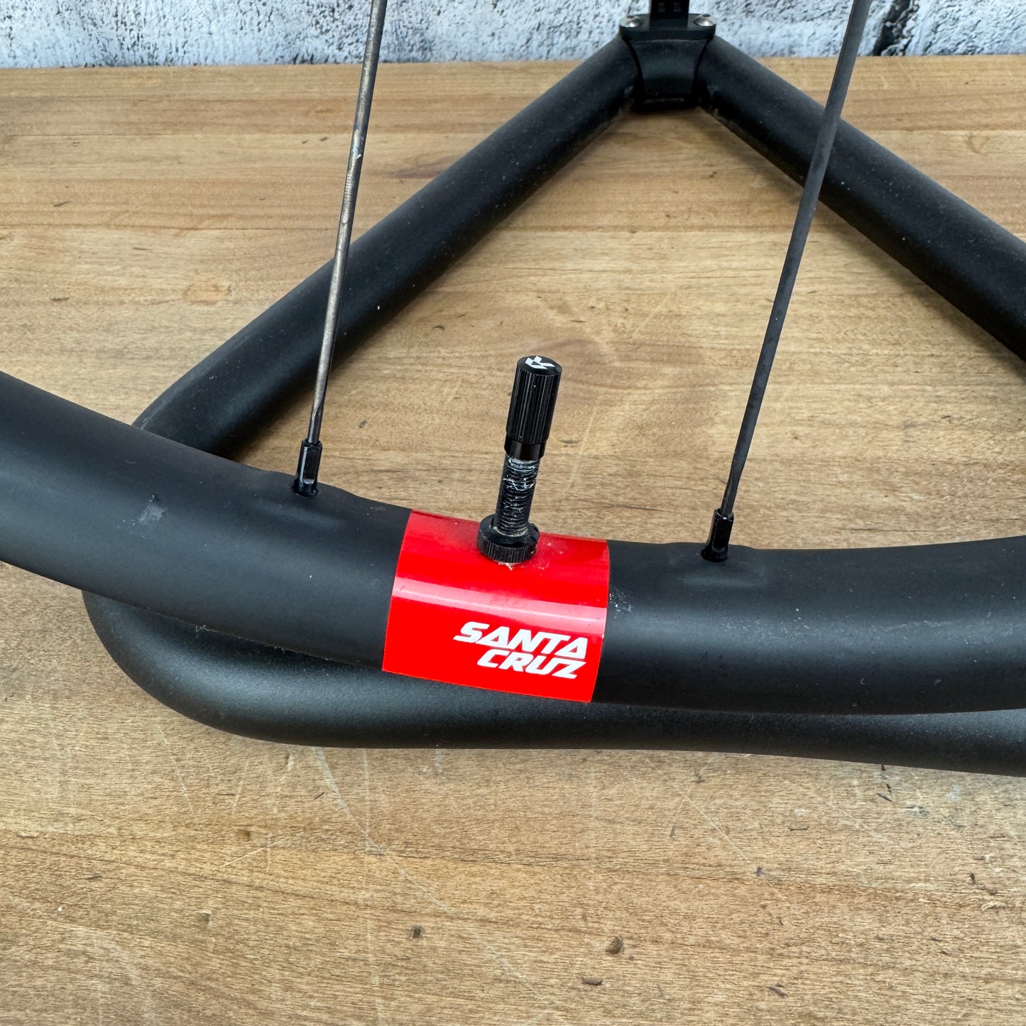 Low Mile! Reserve Santa Cruz 25|GR Carbon Tubeless Disc Wheelset 650b 1359g