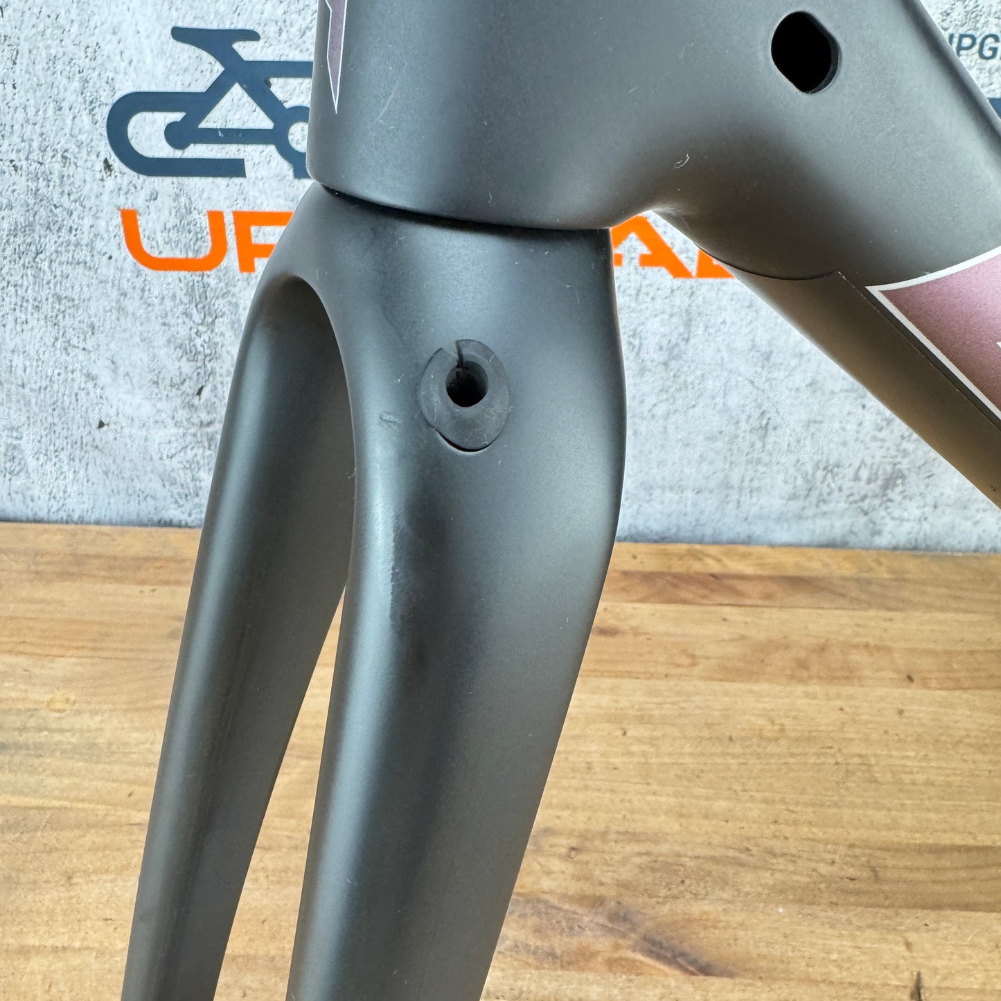Light Use! 2023 Giant TCR Advanced SL Medium Carbon Bike Frameset 700c 1548g