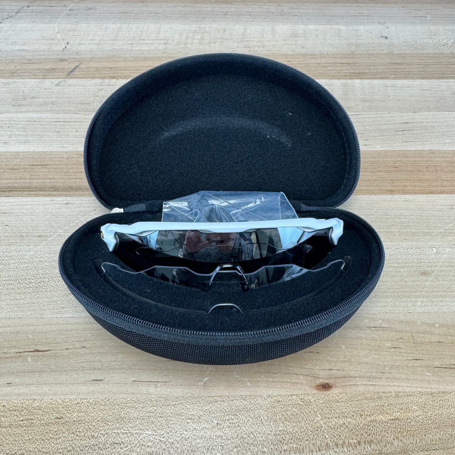 Light Use! 2019 Oakley Radar EV White Frame Black/Clear Lens Cycling Sunglasses