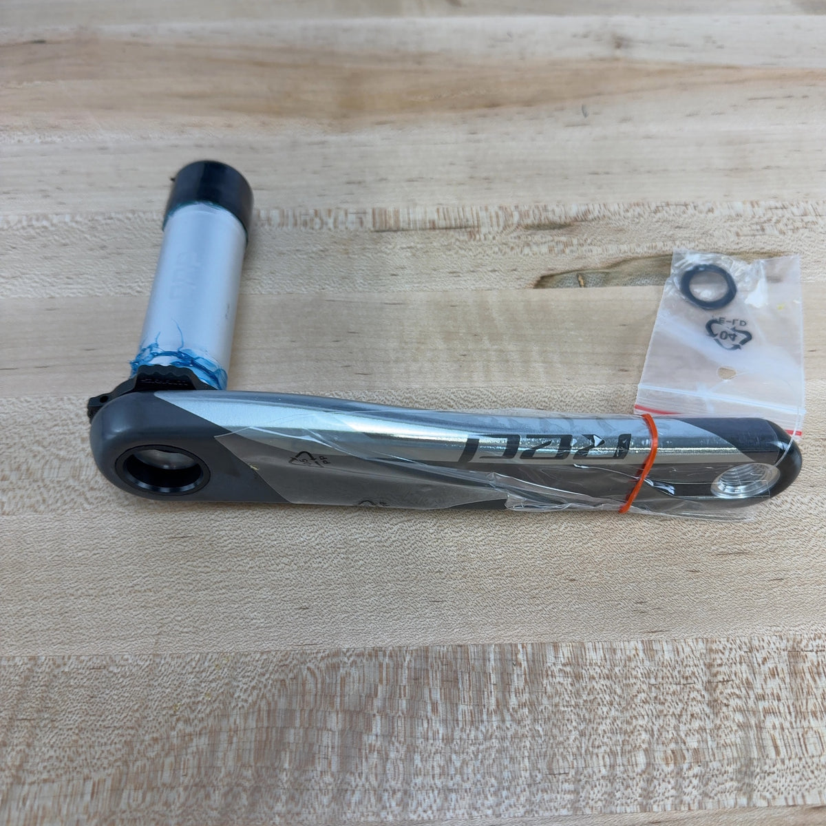 New! SRAM Red AXS D1 172.5mm 8-Bolt Direct-Mount Carbon Crank Arm Assembly — photo 4 of 5