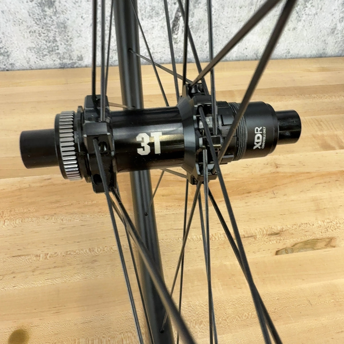 New Take Off! 3T Discus 40|30 Carbon Tubeless Road Bike Wheelset 700c MSRP $1769 — photo 6 of 10