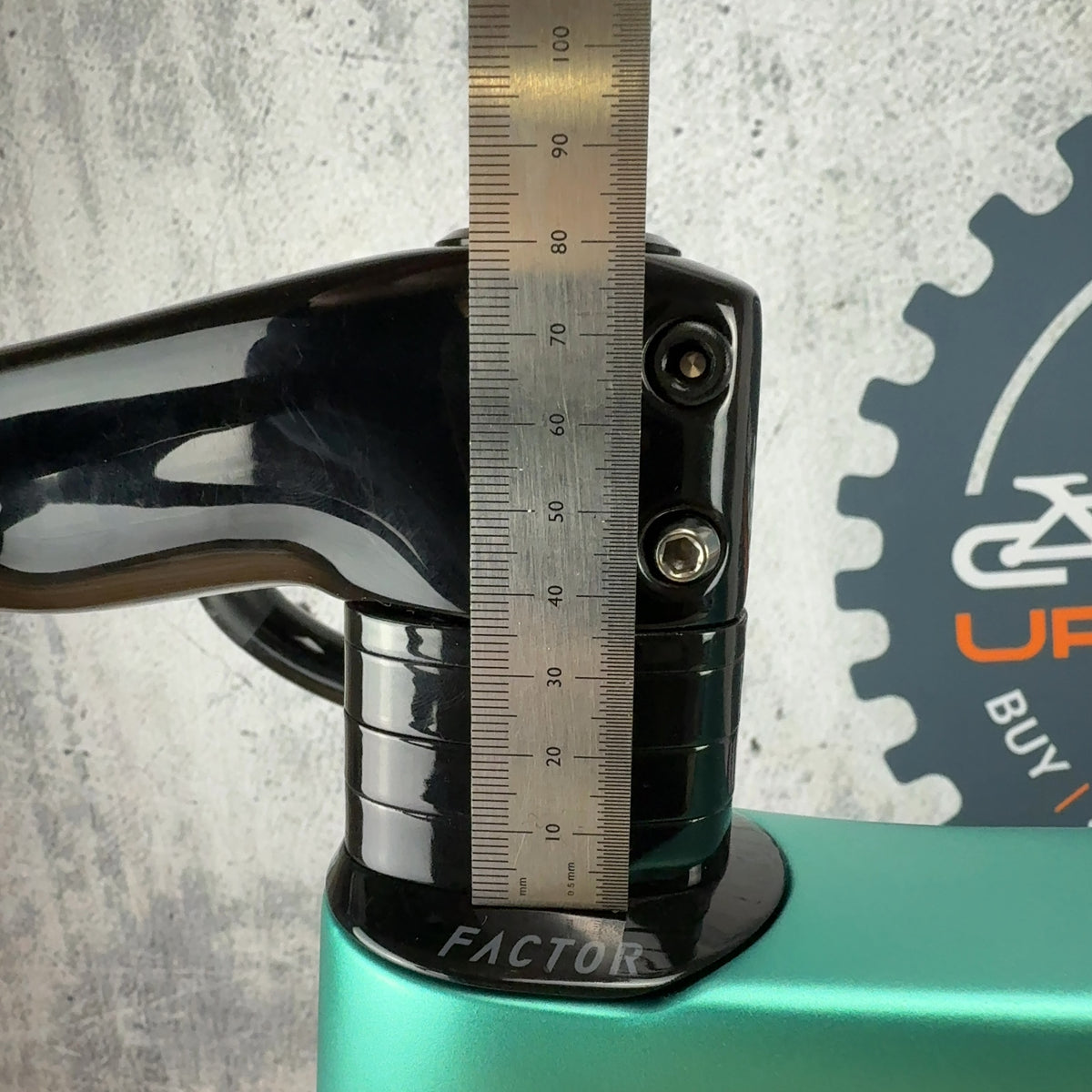 Low Mile! 2025 Factor Monza 52cm Carbon Disc Steel Green UDH Frameset 2750g — photo 11 of 18