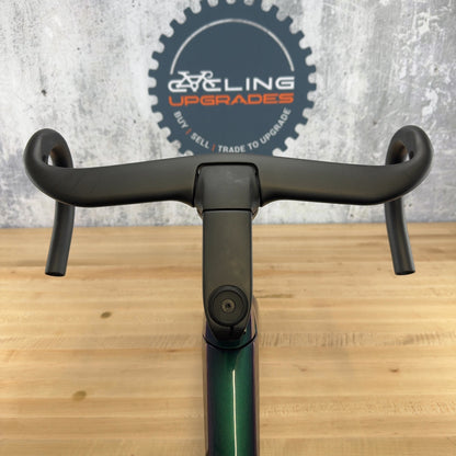 Light Use! 2022 Trek Madone SLR Gen 6 58cm Disc Brake 800 OCLV Carbon Frameset