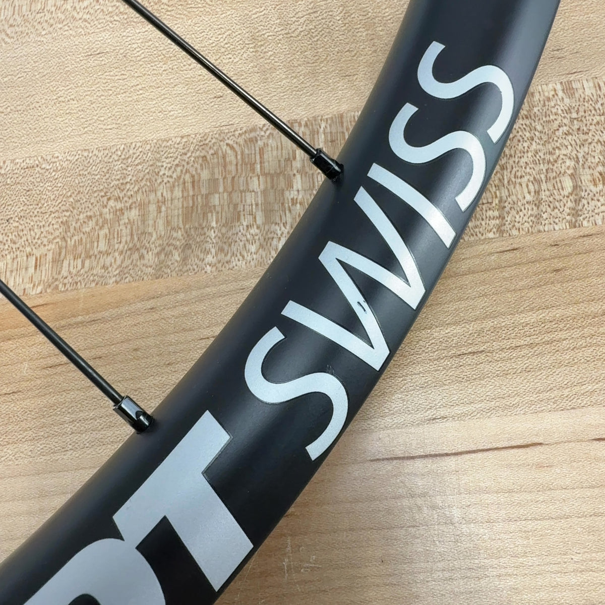 Low Mile! DT Swiss XRC 1501 Spline One MTB Carbon 29" Boost DT 240 Hubs Wheelset — photo 12 of 17