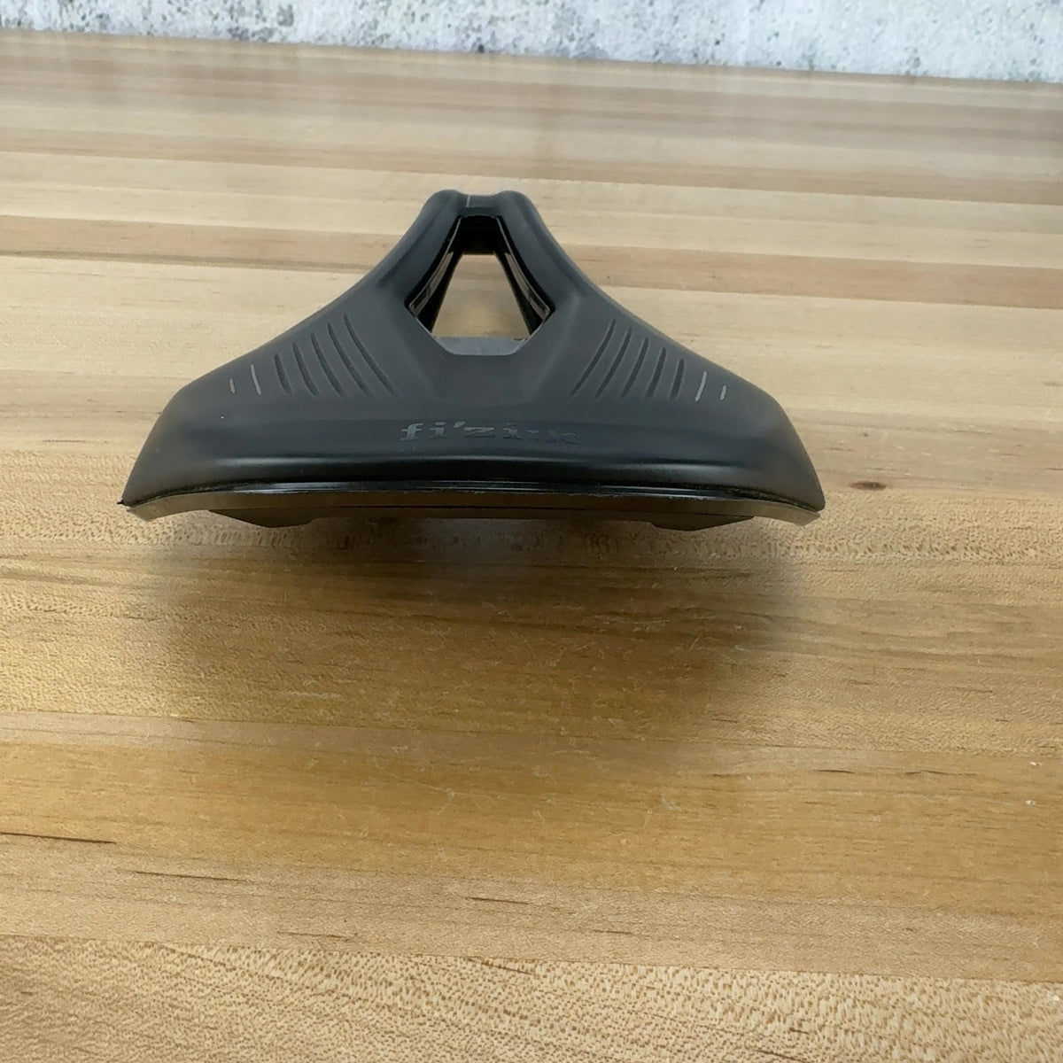 Low Mile! Fizik Argo Vento R3 140mm Saddle