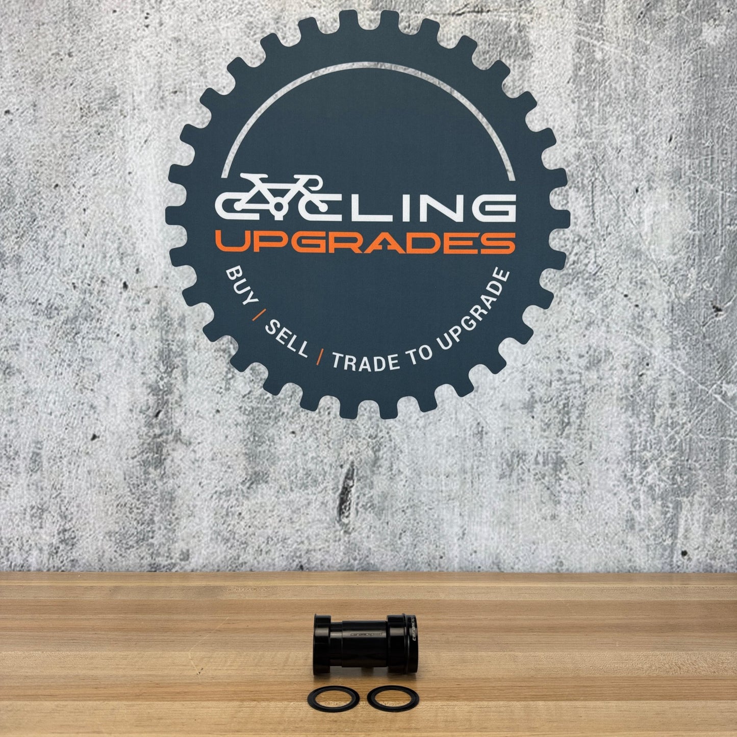 Low Mile! CeramicSpeed BBright DUB Road Ceramic Bottom Bracket