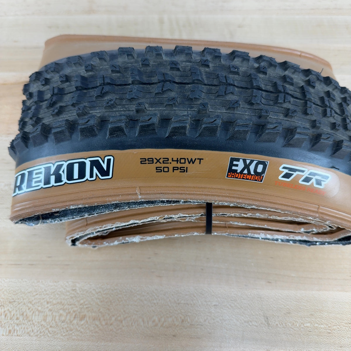 New Take Off! Maxxis Rekon 29x2.40WT Tubeless Tanwall Single MTB Bike Tire — photo 5 of 5