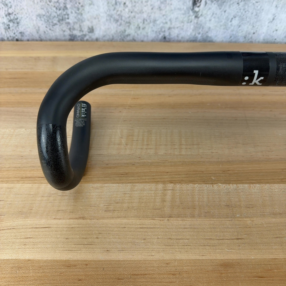 New Take Off! Fizik Cyrano 00 Chameleon 44cm Carbon Black Bike Handlebar 192g — photo 3 of 11