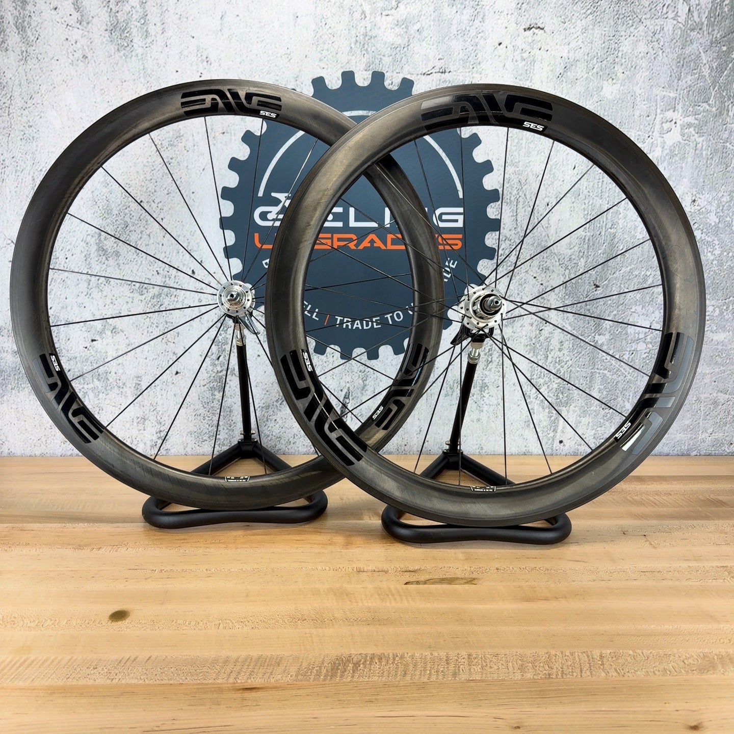 Low Mile! Enve SES 4.5 Silver Chris King R45 Hubs Carbon Wheelset 1674g