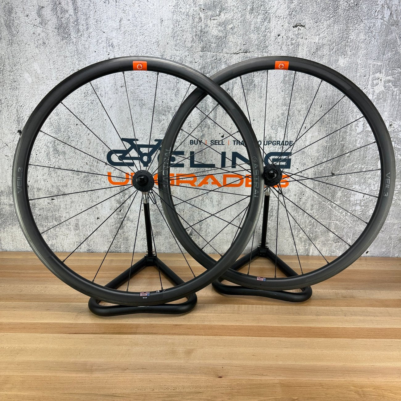 Astral Veil 3 Carbon Tubeless Wheelset 700c Rim Brake DT 240 Sapim CX Ray 1406g