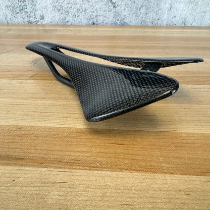 Light Use! Berk Lupina Short Full Carbon Glossy 144mm 7x9mm Bike Saddle 72g