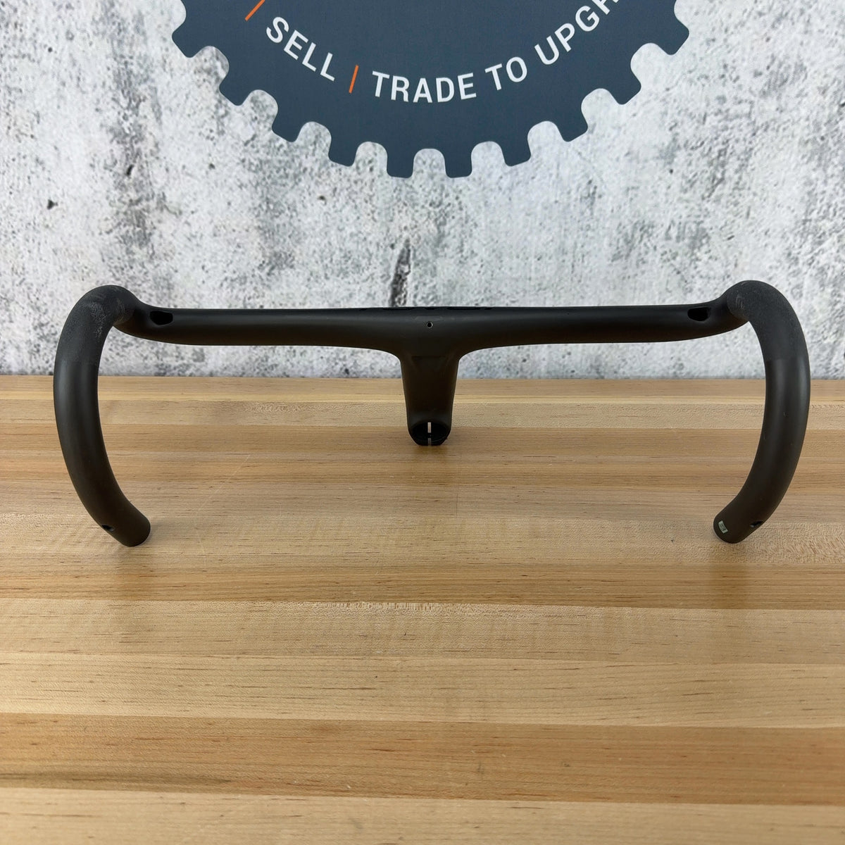 New Take Off! Roval Alpinist II Cockpit 40cm x 120mm Carbon Integrated Handlebar — photo 12 of 14