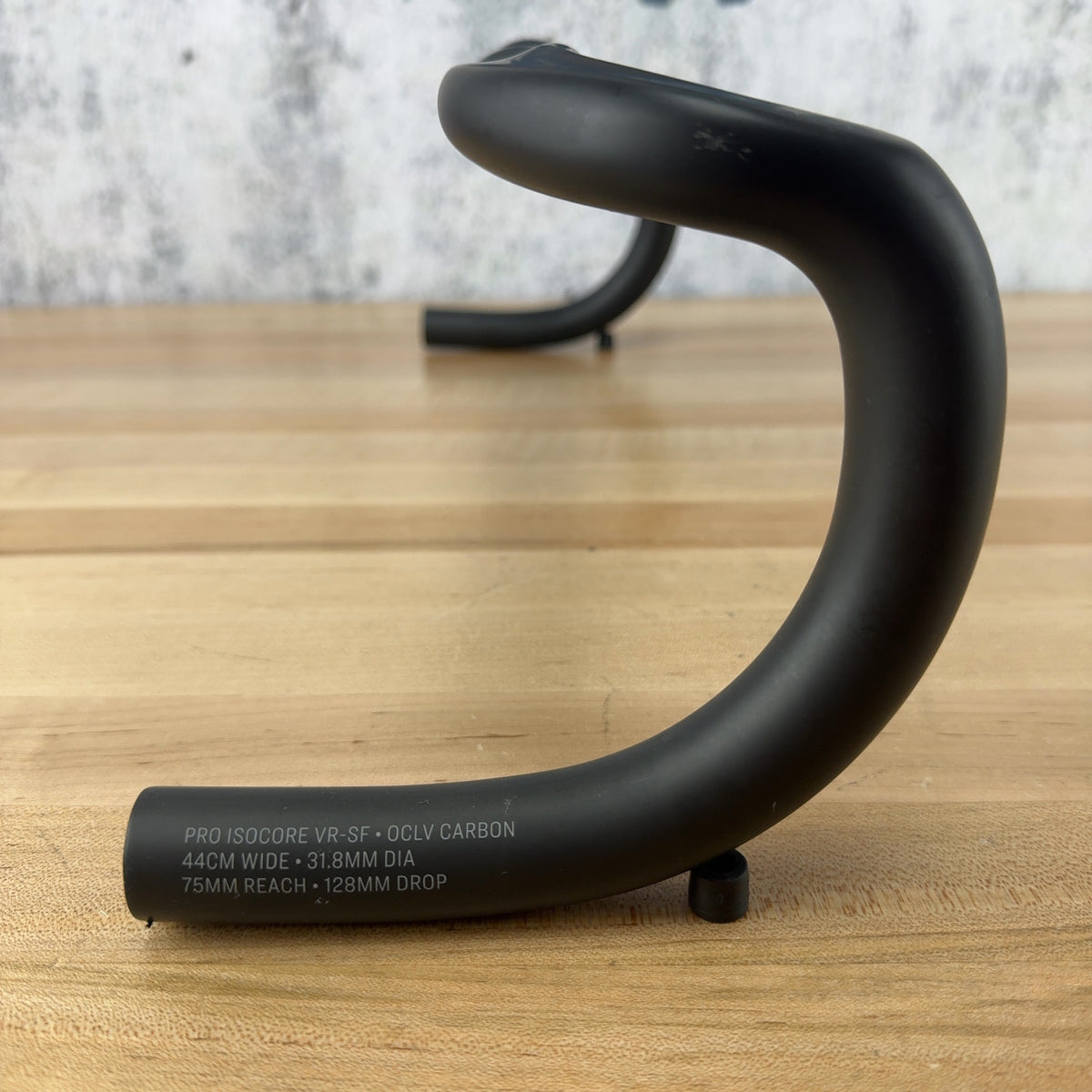 New Take Off! Bontrager Pro IsoCore VR-SF 44cm Carbon Gravel Bike Handlebar 251g — photo 10 of 12
