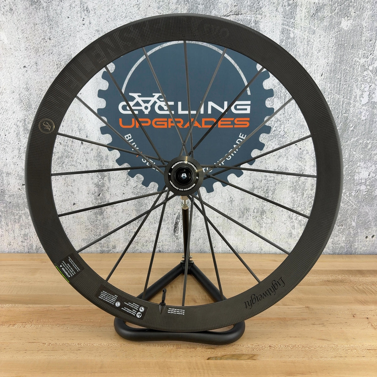 Mint! Lightweight Meilenstein EVO Schwarz Carbon Tubeless Disc Front Wheel 645g — photo 2 of 11