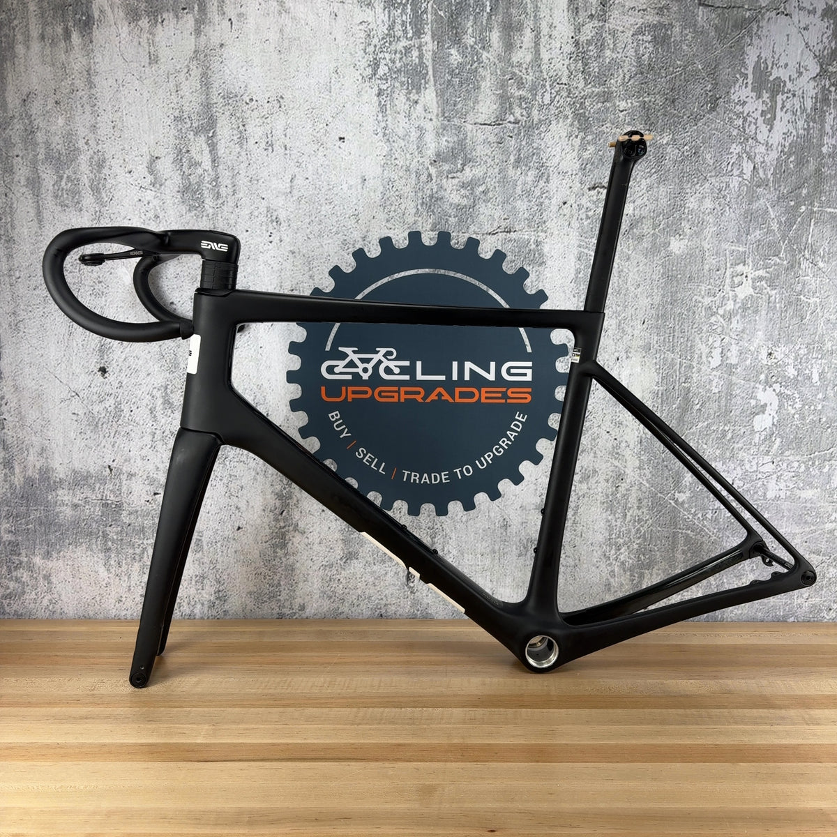 Enve Melee V1 60cm Carbon Disc Brake Matte Black Road Bike Frameset 700c 1890g — photo 2 of 18