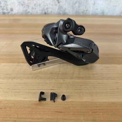 Light Use! Shimano Ultegra RD-R8150 Di2 12-Speed Electronic Rear Derailleur 261g