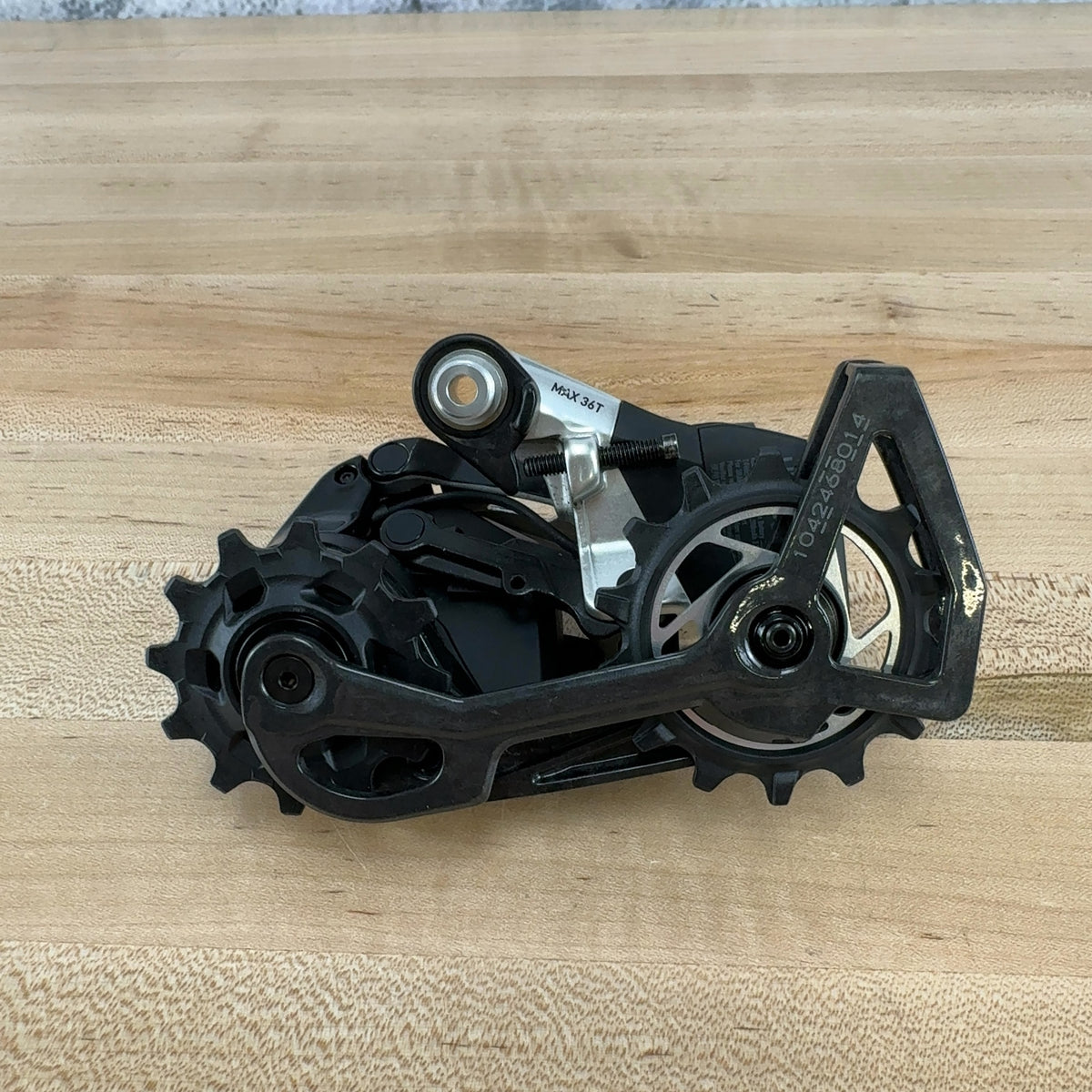 Light Use! SRAM Red AXS E1 Wireless 12-Speed Rear Derailleur 291g w/Battery — photo 4 of 6