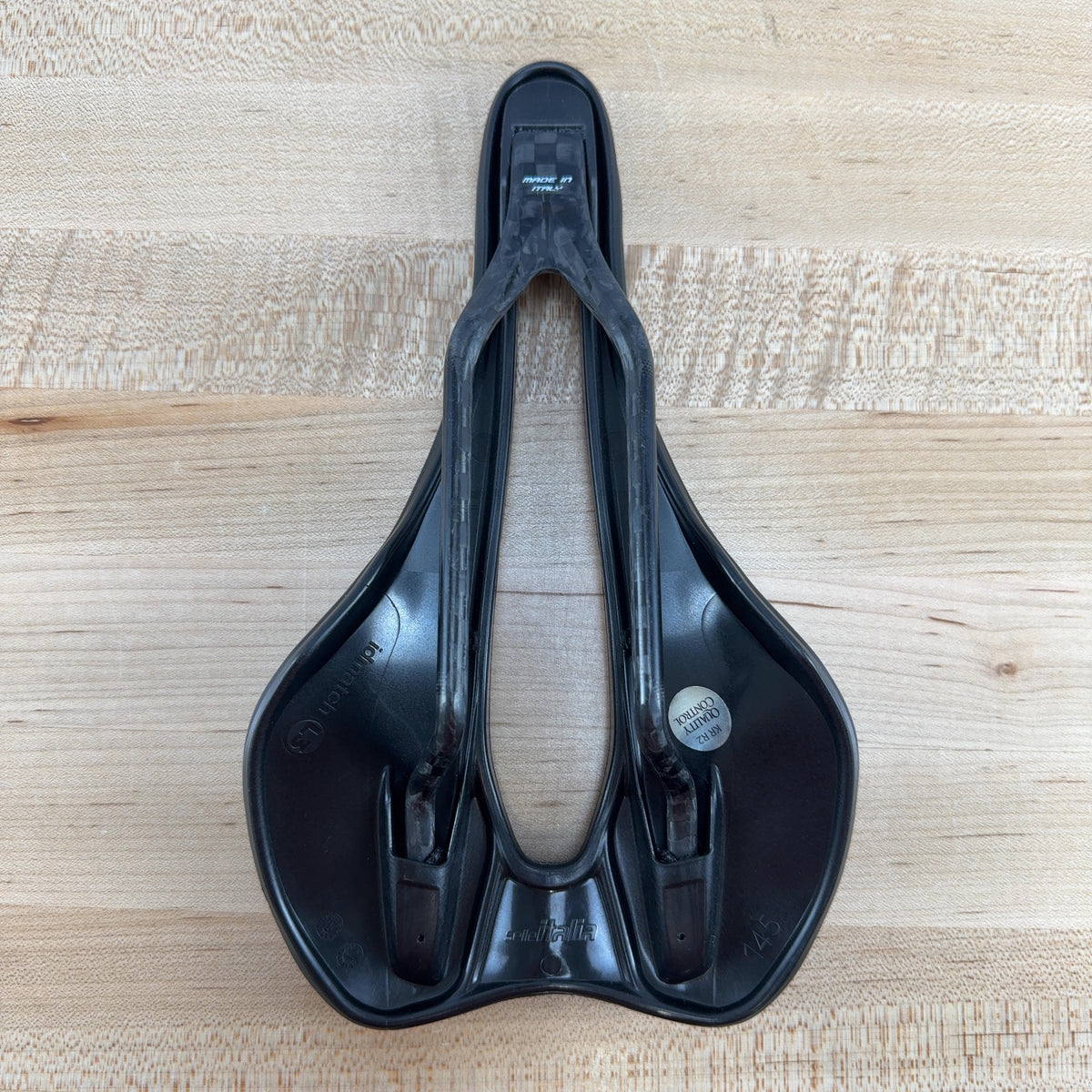 Light Use! Selle Italia SLR Superflow Boost 145mm Carbon Rails Bike Saddle 144g
