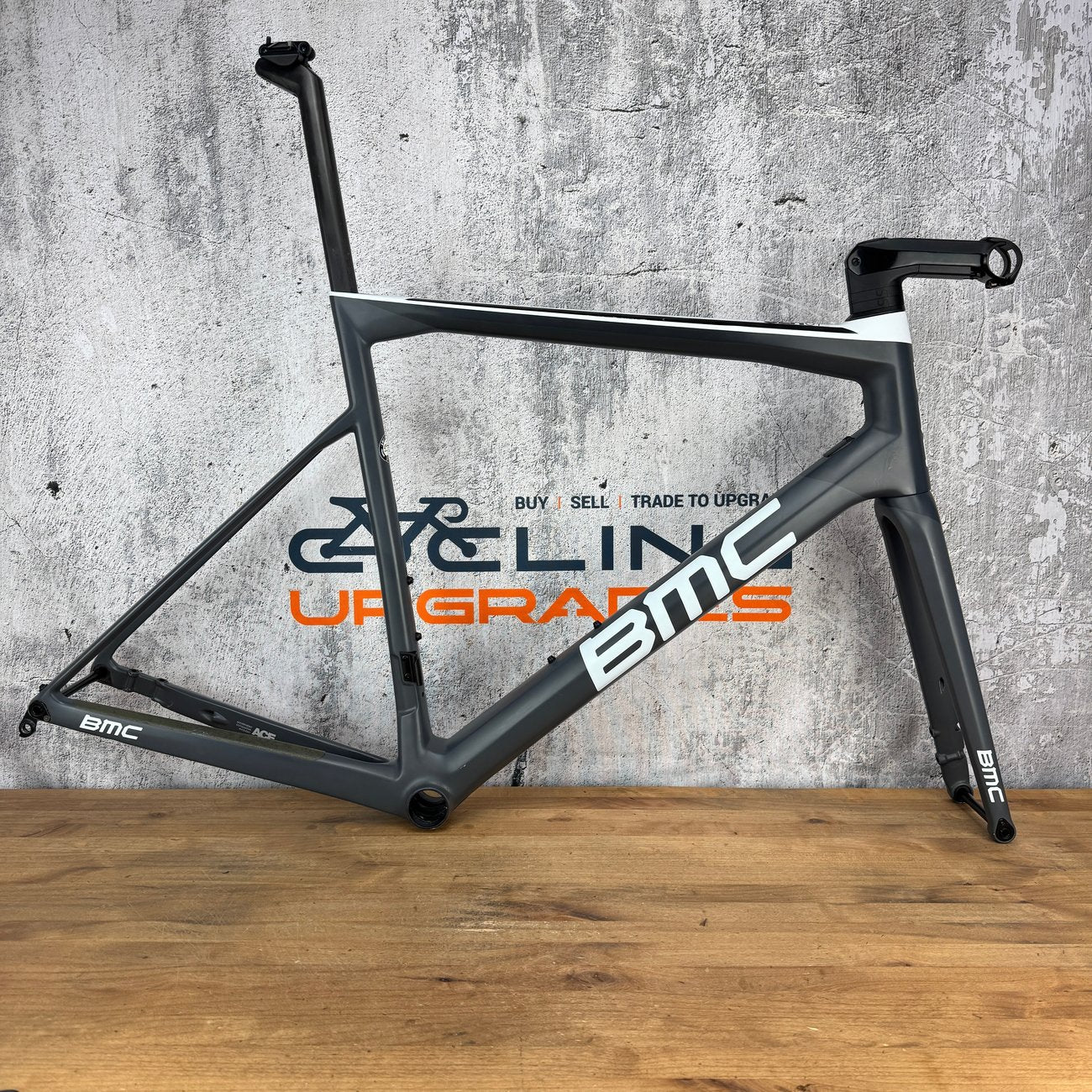 2020 BMC Teammachine SLR01 58cm Carbon Gray/White Disc Brake Frameset 2003g