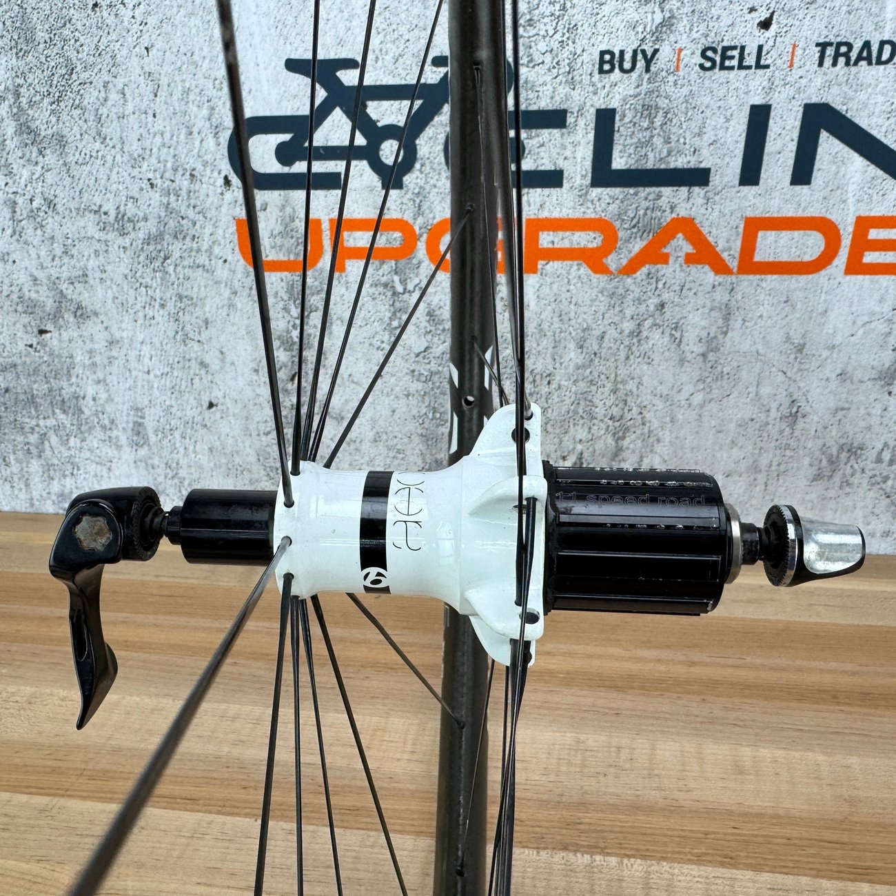 Bontrager Aeolus 5 Carbon Clincher Wheelset 700c Rim Brake 1633g