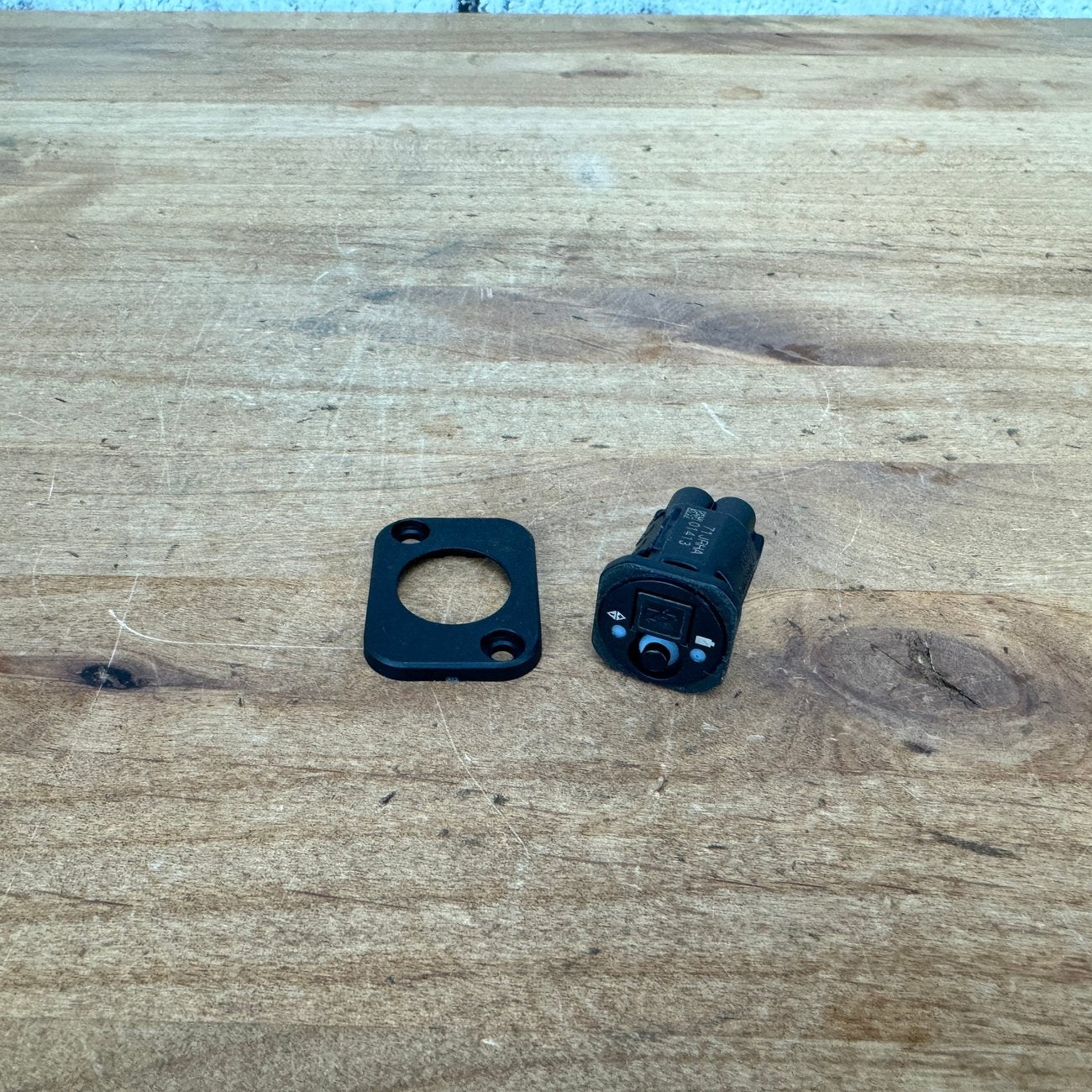 Shimano Di2 Batteries SM-BTR1/SM-BTR2/BT-DN110 & SM-EW90/EW-RS910 Junctions