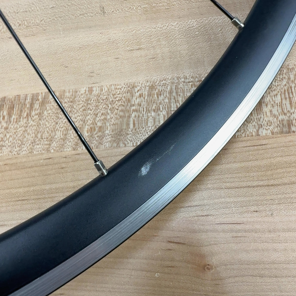 Light Use! Campagnolo Zonda G3 Alloy Rim Brake Road Bike Wheelset 700c 1720g — photo 14 of 15