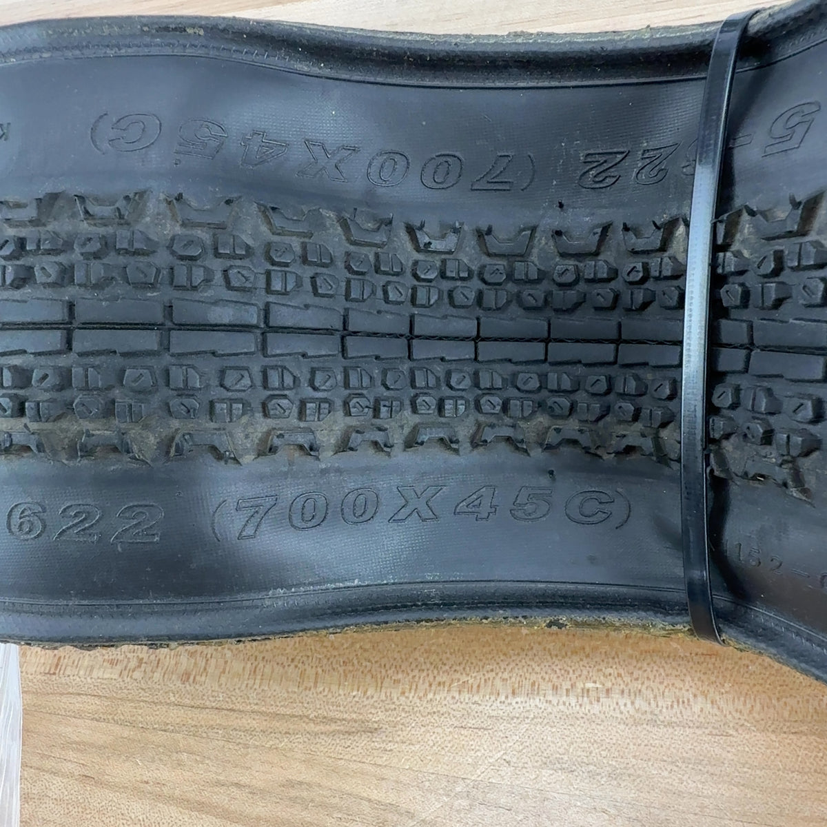 Low Mile! Kenda Flintridge Pro GCT 700x45mm Tubeless Single Gravel Bike Tire — photo 3 of 4
