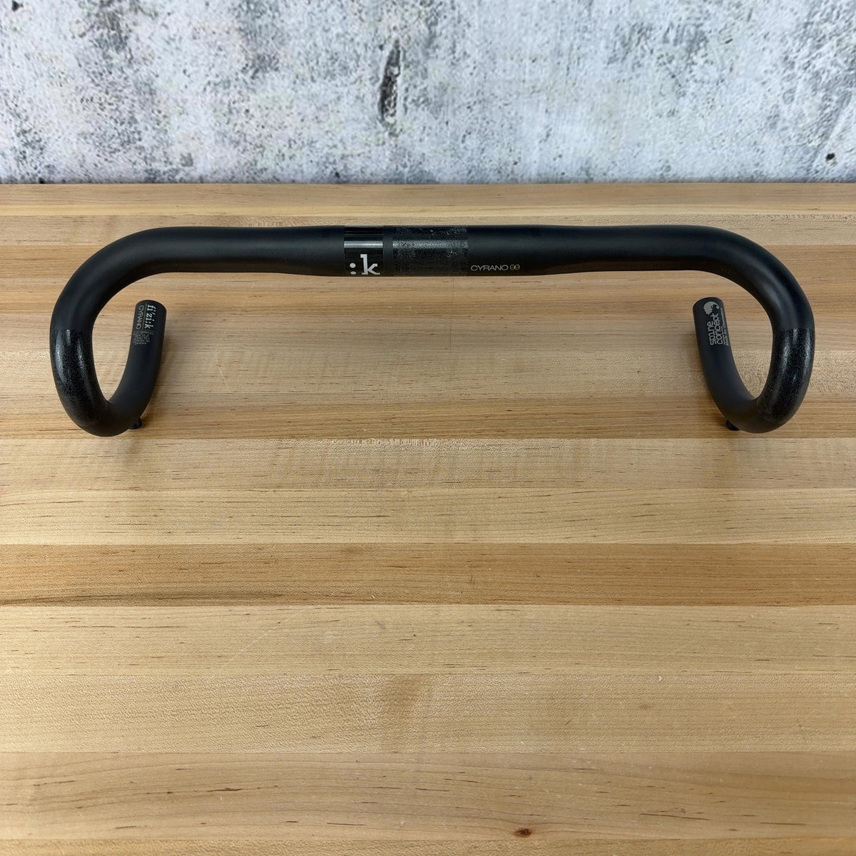 New Take Off! Fizik Cyrano 00 Chameleon 44cm Carbon Black Bike Handlebar 192g — photo 1 of 11