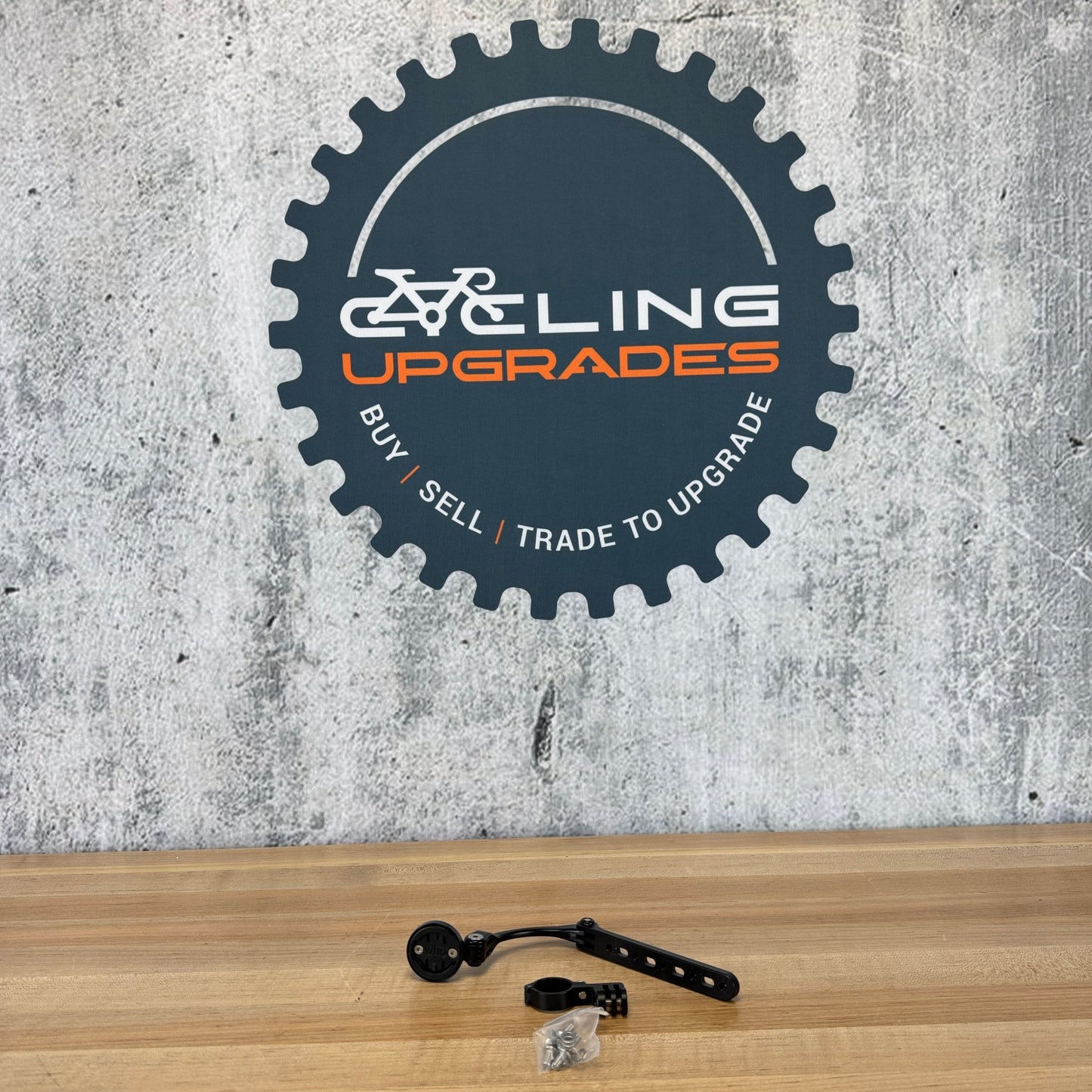 Low Mile! Tririg Polymount With Garmin Mount Alloy TT Cockpit